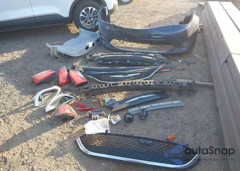 2017 Chrysler Pacifica Touring-L Plus z USA, uszkodzony, nr VIN 2C4RC1EG6HR531439